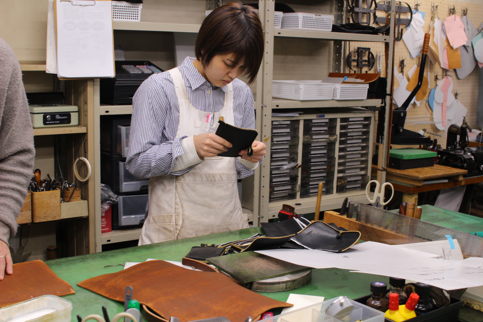 L字ファスナー財布　制作の様子